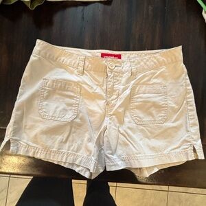Unionbay beige shorts with front pockets size 7